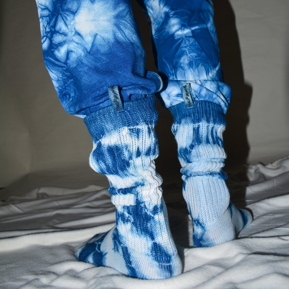 NATURAL HAND TIE-DYE MONA SLOUCH SOCKS (PACK OF 3)